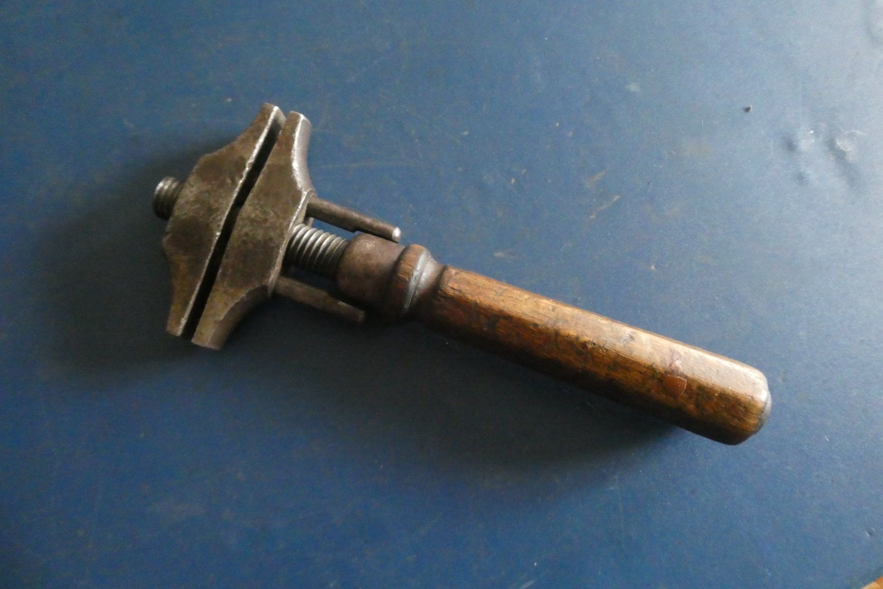 Alle Werkzeuge: outil clé ancienne – Gebraucht aus Fontaines NE von monloisir