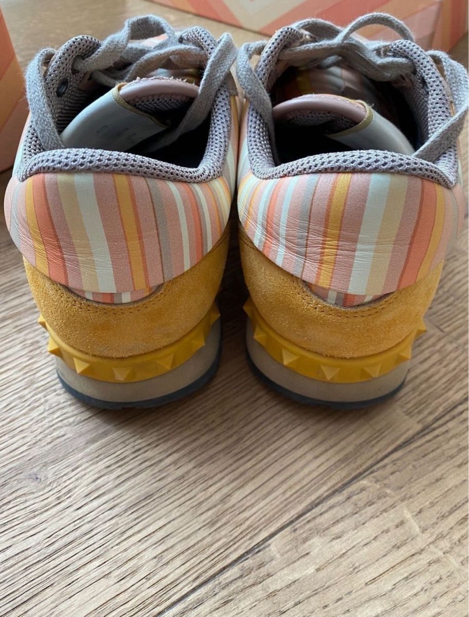 Valentino Damenschuhe: Valentino Garavani Multicolor Rockrunner, Gr. 38 – Gebraucht aus Adliswil von alina.uhl 2