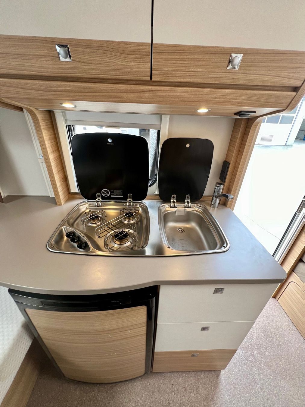 Dethleffs Veicoli da campeggio: Dethleffs Camper 470ER - Bodenheizung - Mover - Truma – Usato da Otelfingen venduto da inf_2rkm 6