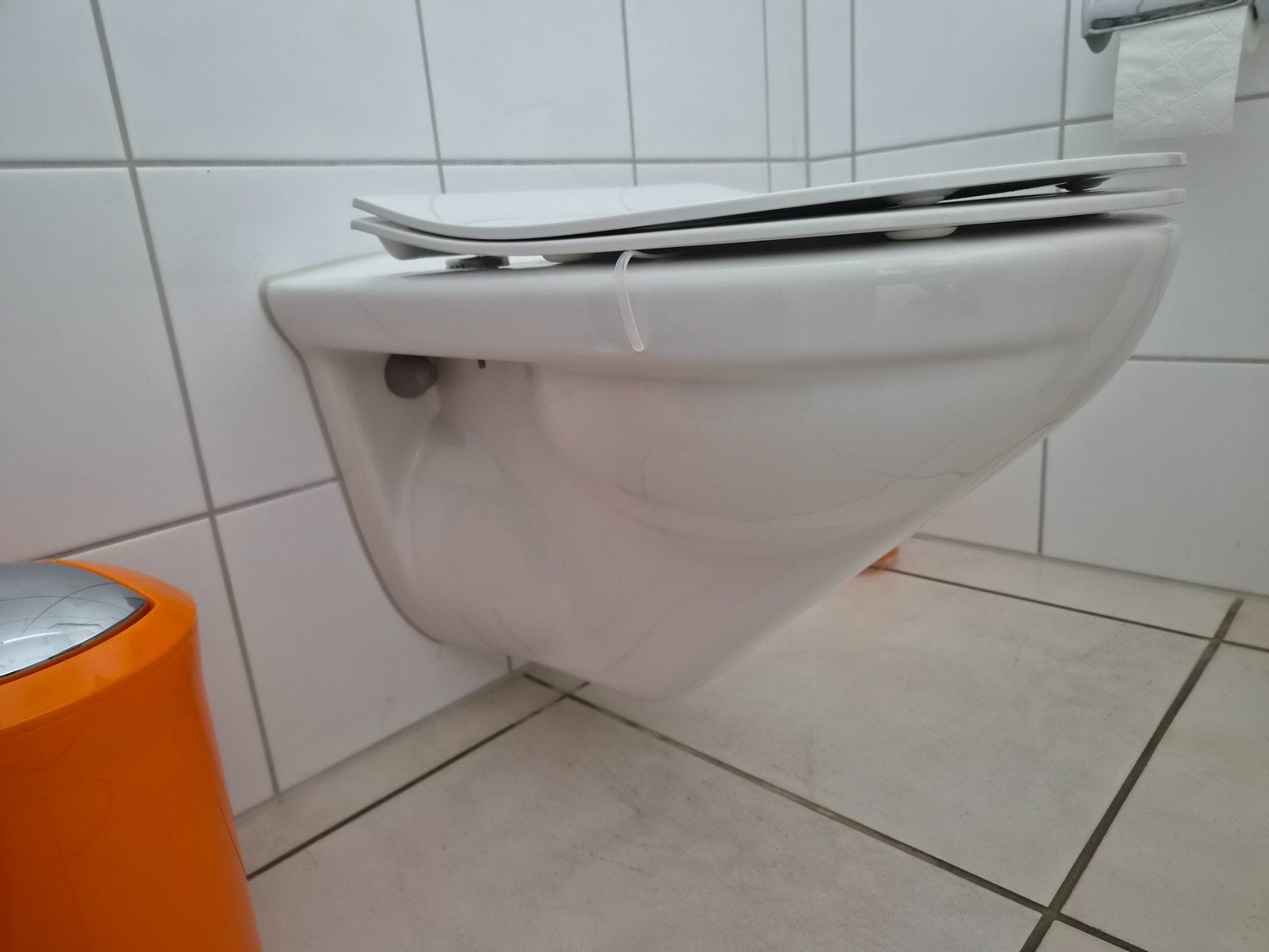 Laufen WC: Wand-WC weiss mit WC-Sitz – Usato da Auw venduto da mw83 2