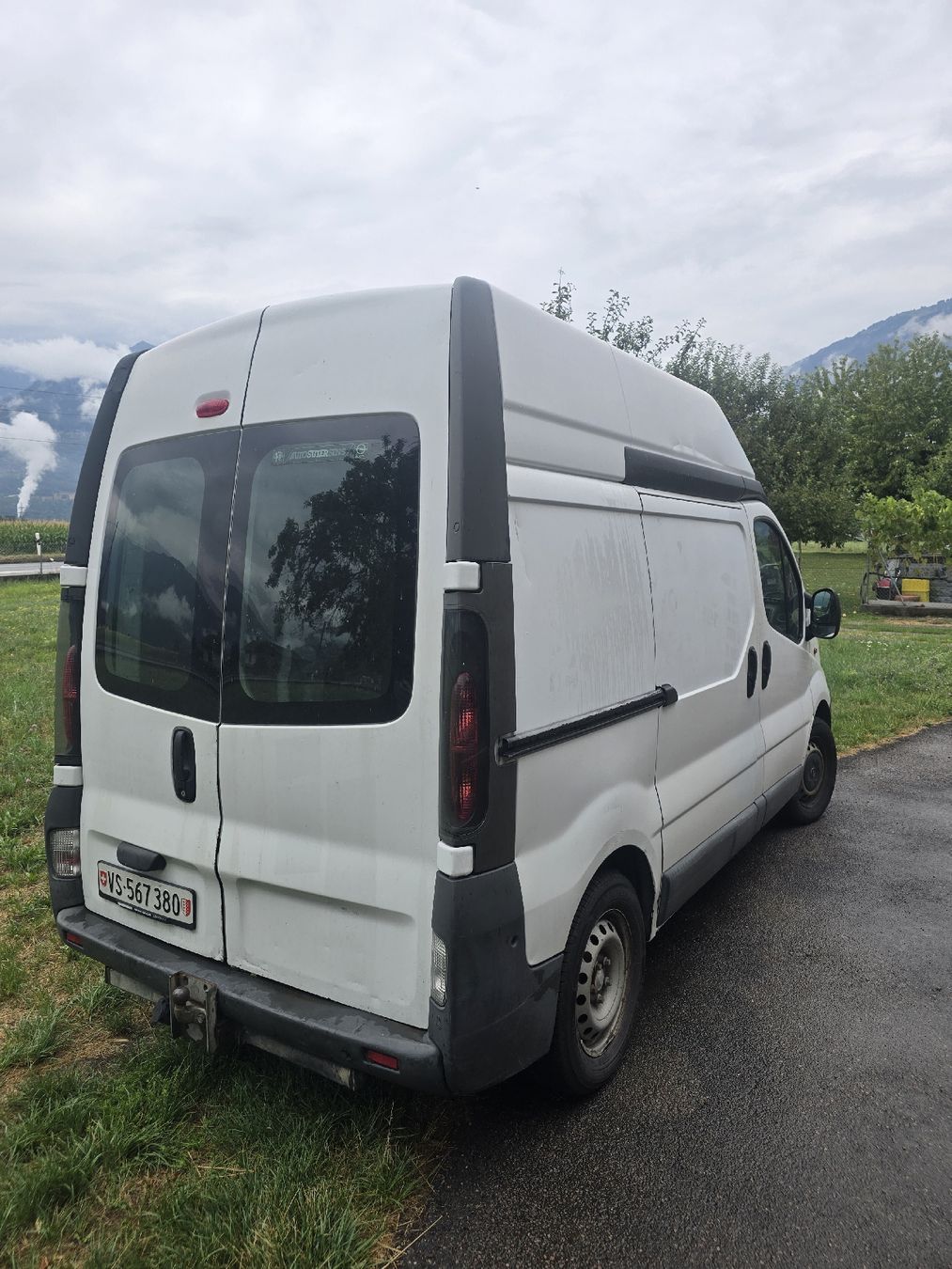 Automobili: Opel Vivaro 1.9Tdi  – Usato da Monthey venduto da Emil_auto 1