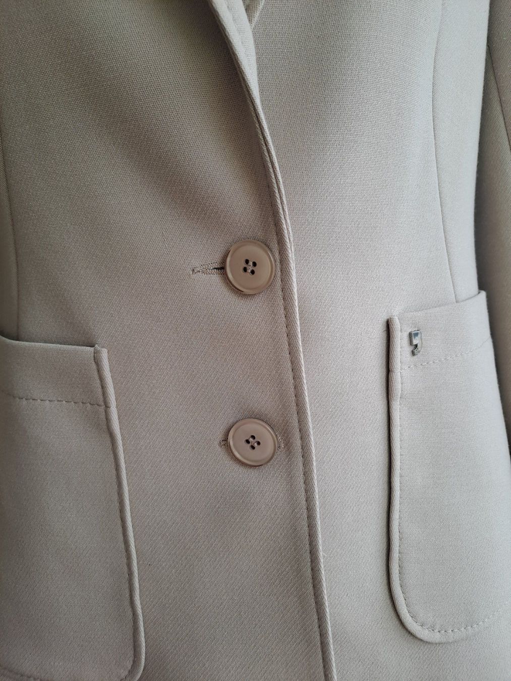 Comma Giacche: Blazer Comma beige 34 – Usato da Volketswil venduto da ronbons 4