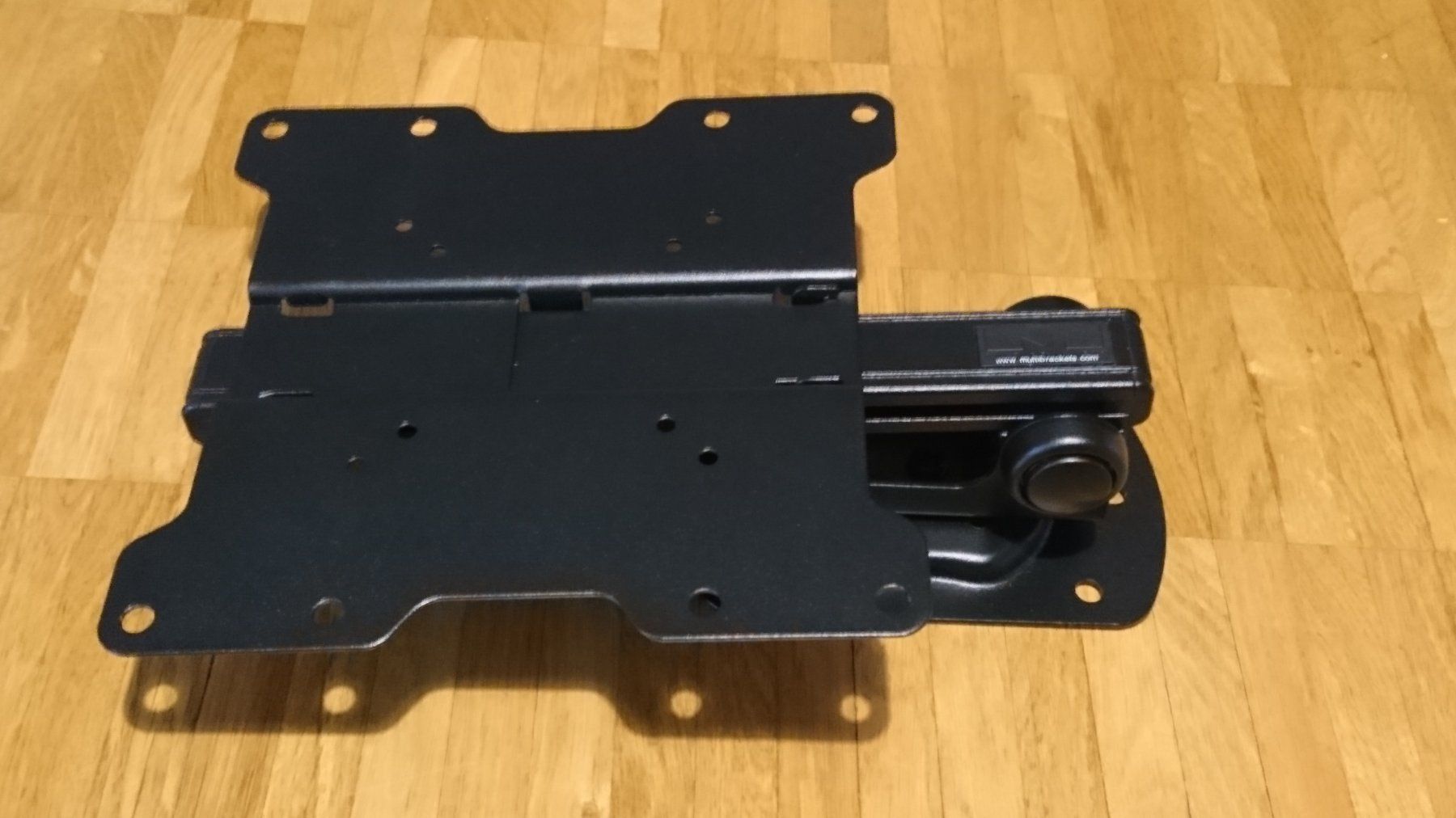 Supporti a parete: Multibrackets M Vesa Flip Down – Nuovo e nell'imballaggio originale da Wetzikon ZH venduto da khaldrogo 3