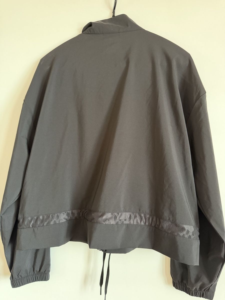 Puma Giacche: Chice neue Windjacke von Puma in S – Nuovo e nell'imballaggio originale da Schindellegi venduto da soleya 1