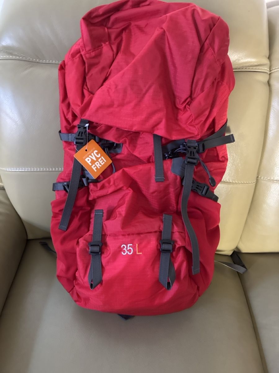 Sacs à dos: Sac à dos rouge 35L neuf – Neuf avec emballage d'origine à Lausanne par Famary 1