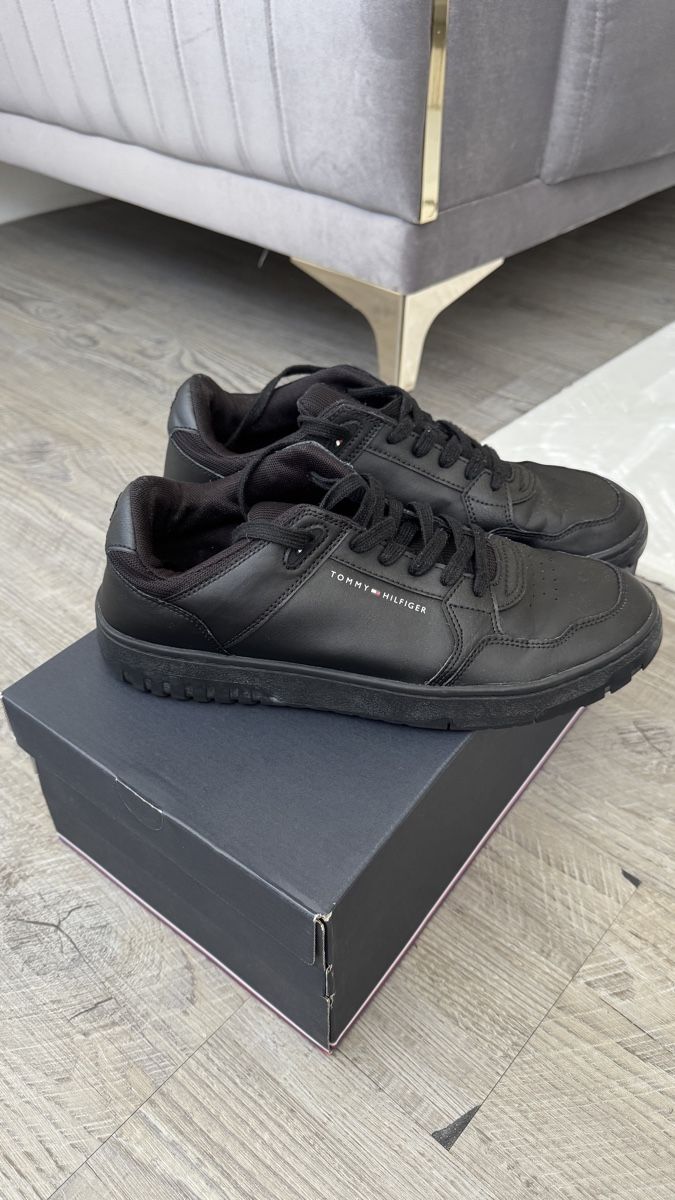 Tommy Hilfiger Chaussures hommes: Chaussures homme – D'occasion à Genève par Syb.I 1