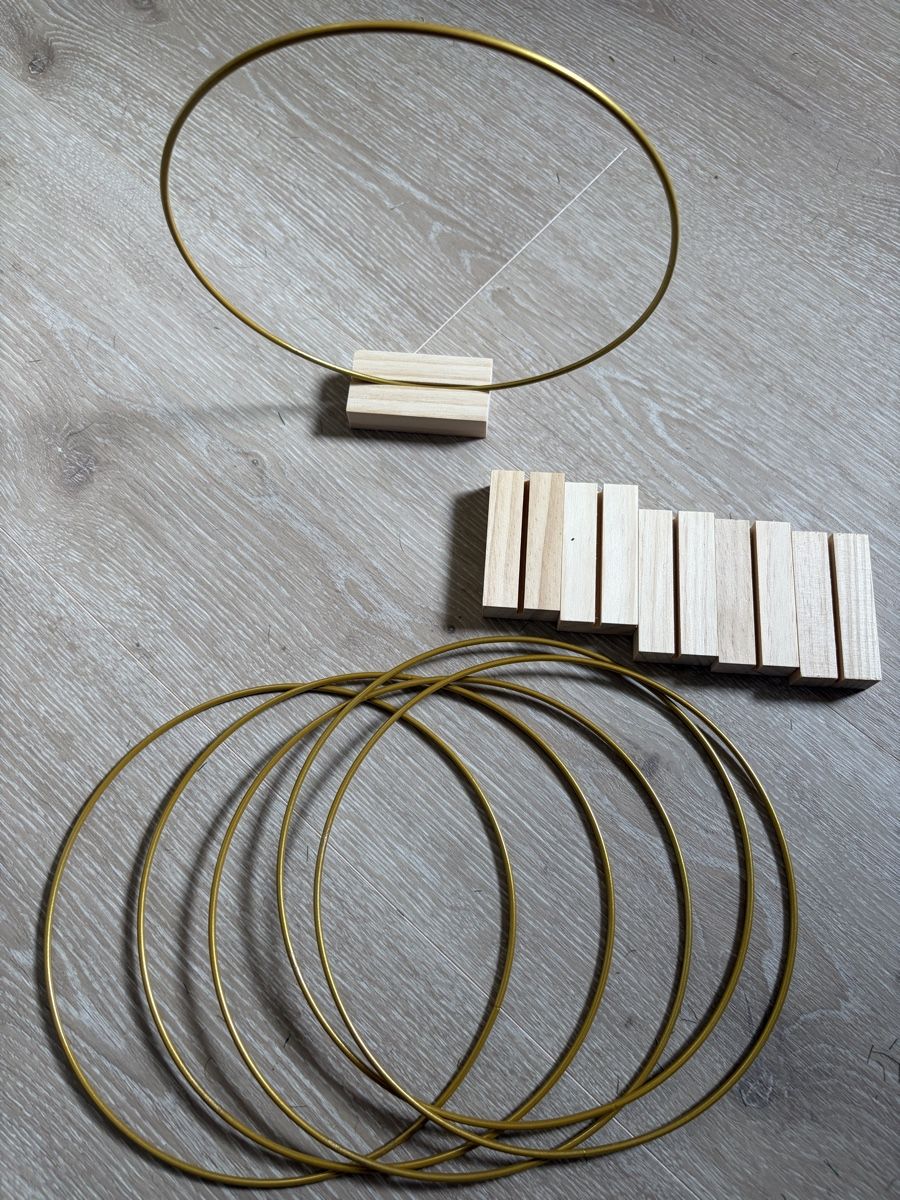 Tutte le decorazioni: Deko Ringe – Nuovo (secondo la descrizione) da Urtenen-Schönbühl venduto da LaPriinciipessa