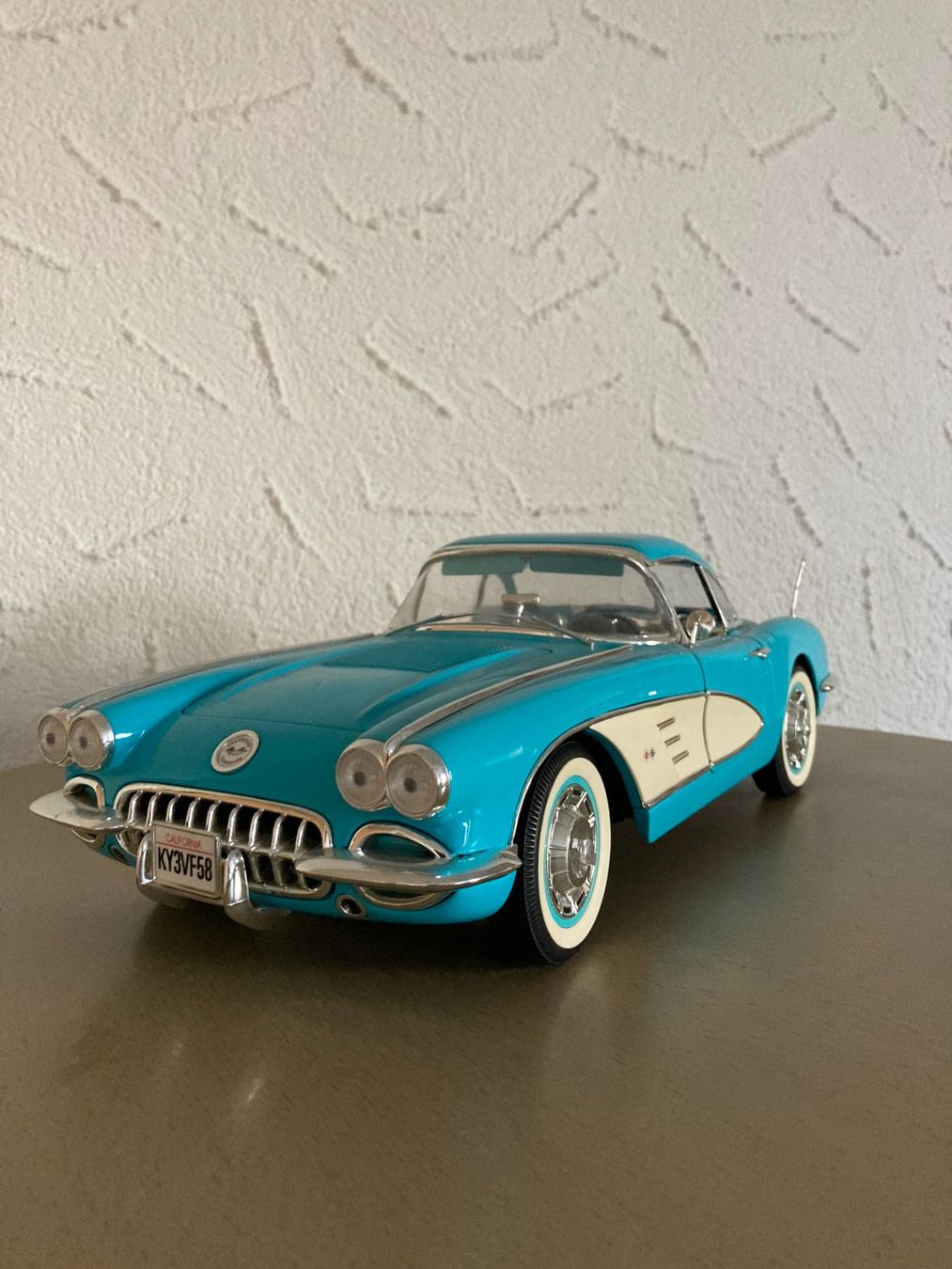 Solido Modellini d'auto: Chevrolet Corvette 1:12 – Nuovo (secondo la descrizione) da Bichelsee venduto da meikle
