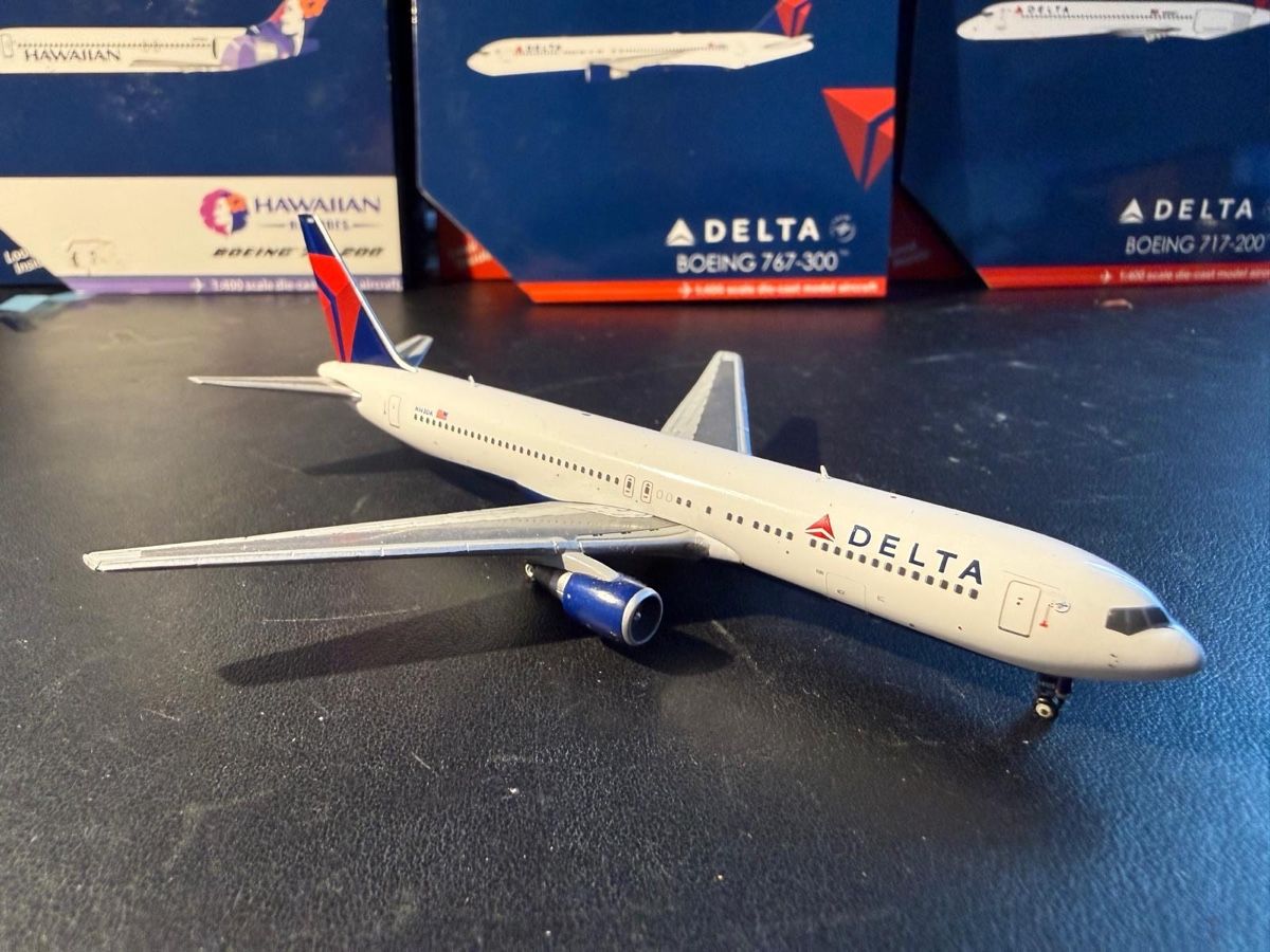 Kit di modellismo & Modellini statici: 1:400 Gemini Jets Delta 767-300 – Nuovo (secondo la descrizione) da Muri b. Bern venduto da sab_2gz7 2
