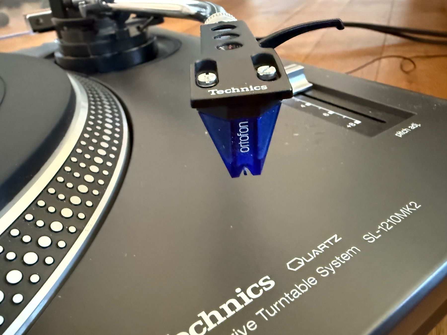 Technics Tourne-disques: Technics SL-1210MK2 – D'occasion à Zürich par Gespraechspartner 2