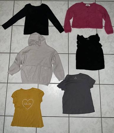 Lot d'habits pour enfant taille 110/116cm