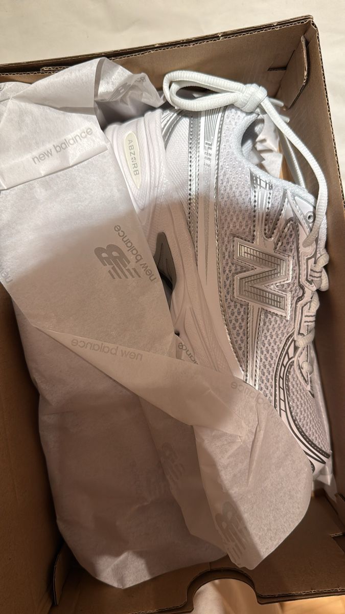 Scarpe da donna: New Balance 530 Sneaker neu – Nuovo e nell'imballaggio originale da Recherswil venduto da Pajaro11