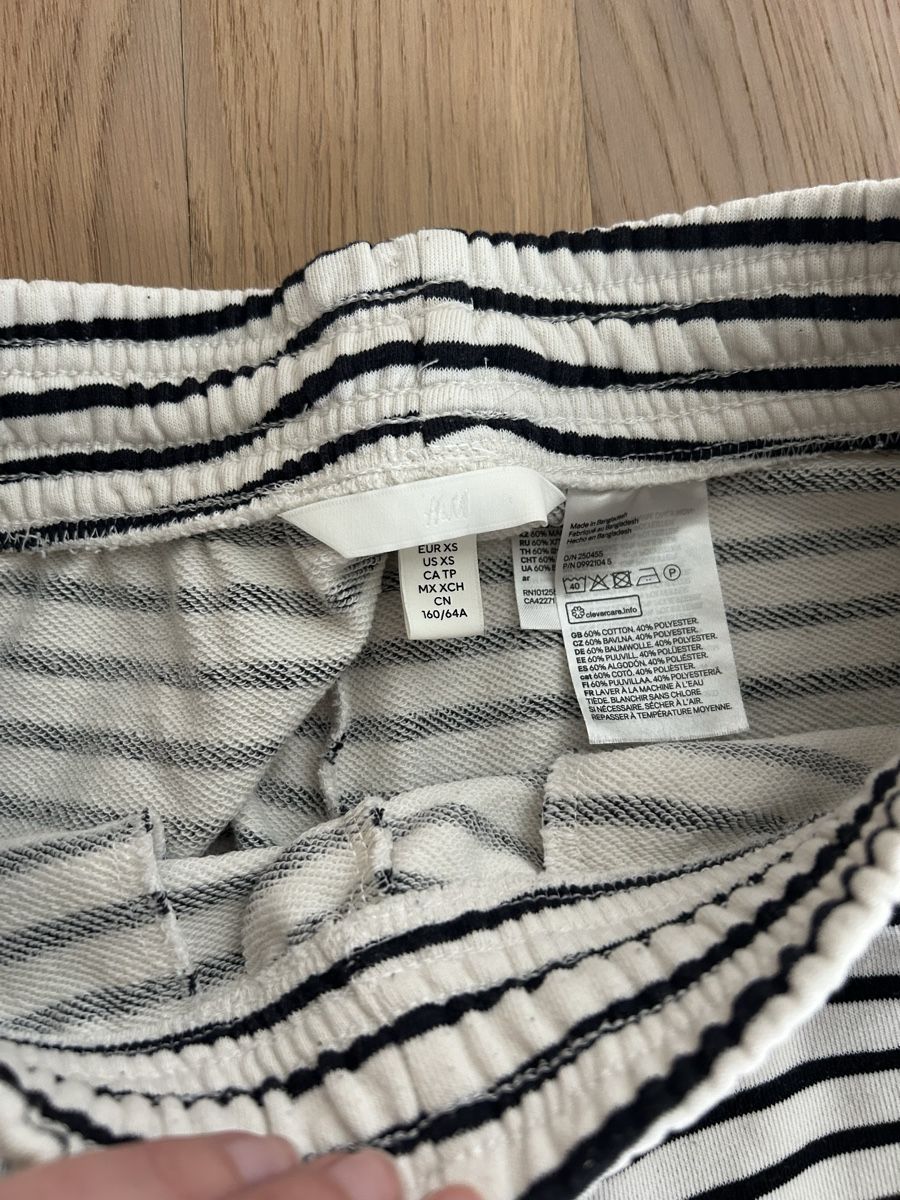 H&M Pantaloni: Shorts hm XS – Usato da Zürich venduto da cos_b629 2