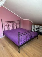 Bett Schlafzimmer 180x200 mit Bettrost