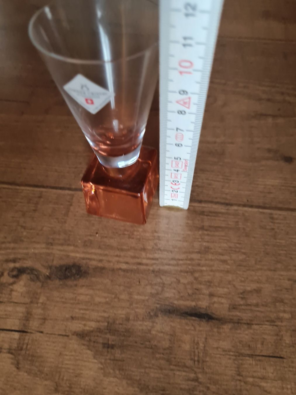 Bicchieri: Schnappgläsli mit quadratischem Glasfuss neuwertig – Nuovo (secondo la descrizione) da Münsingen venduto da Cuci31 3