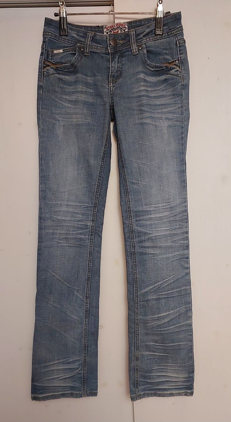 Jeans: Hydeee Jeans Damen Grösse 32 – Usato da Brunnen venduto da CHOUCHOU. 1