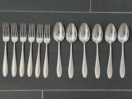 Tafelbesteck, 6 Gabeln, 6 Löffel, versilbert