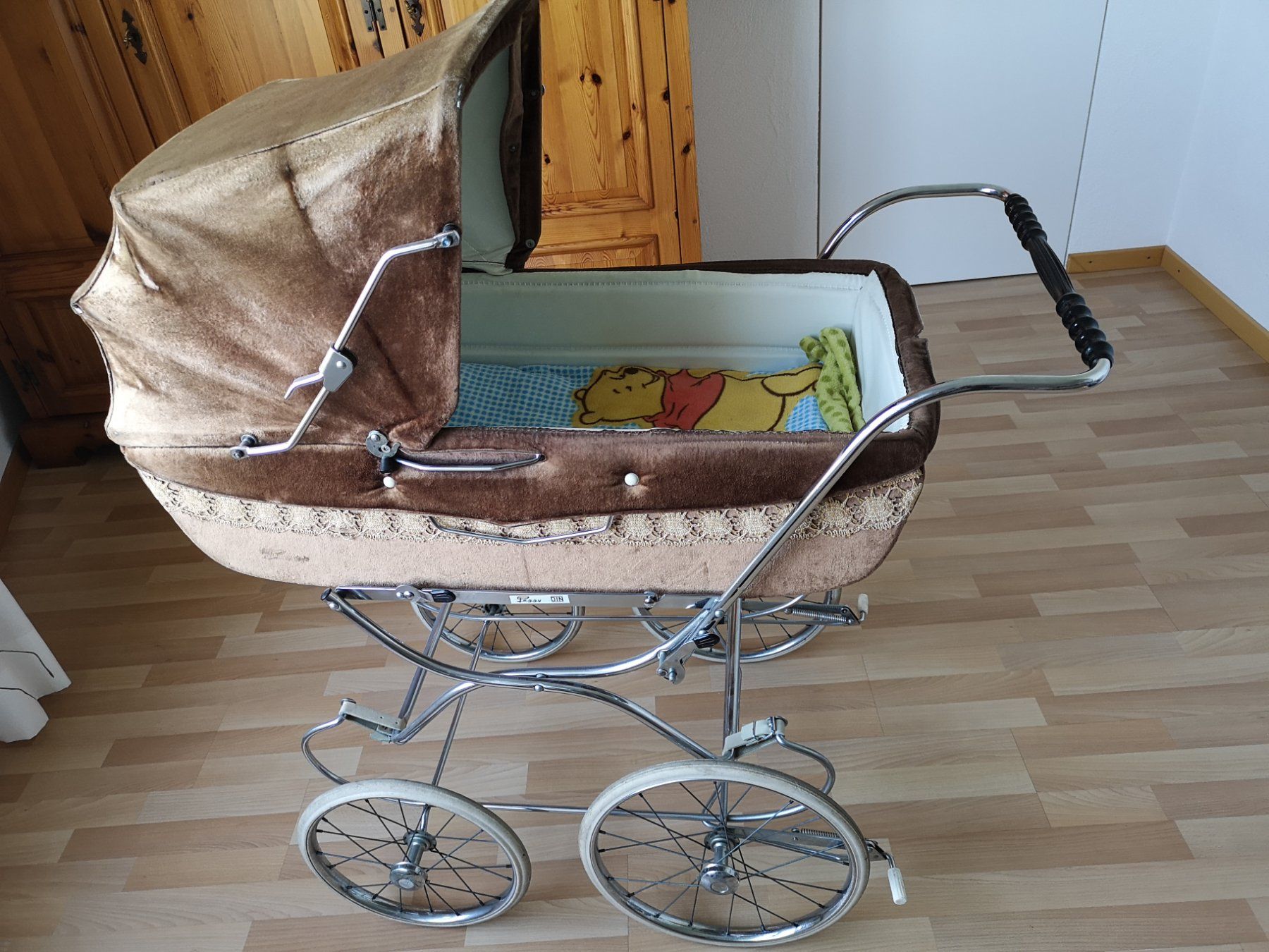 Carrozzine: Kinderwagen  /  54 Jahre – Usato da Gamprin venduto da Blick1947