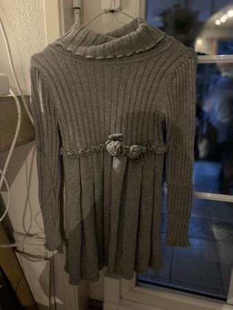 Robe pull grise col roulé taille 7 ans automne