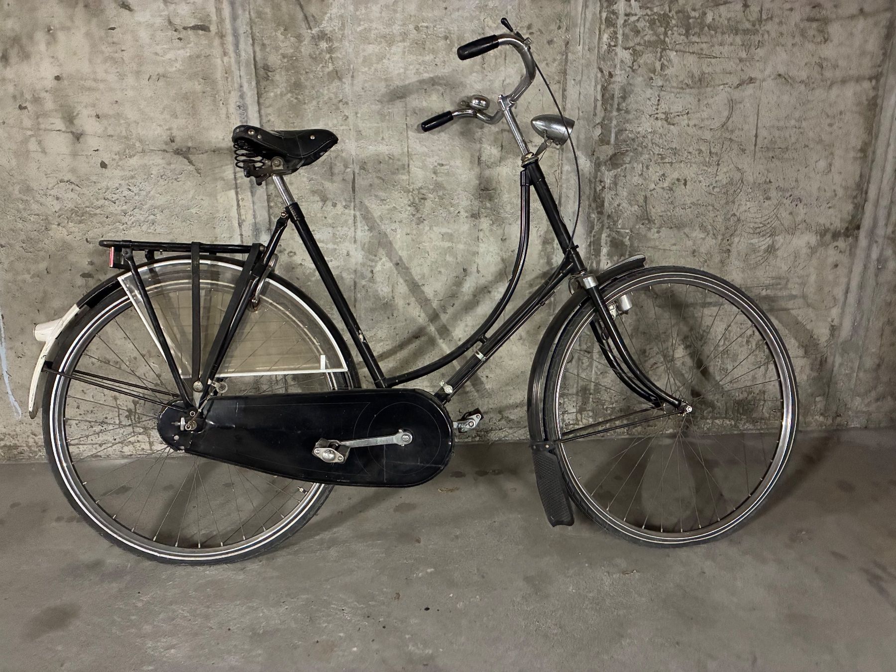 Gazelle Biciclette: Fahrrad 'Oma' Gazelle Oldtimer Damen – Usato da Igis venduto da JanK03