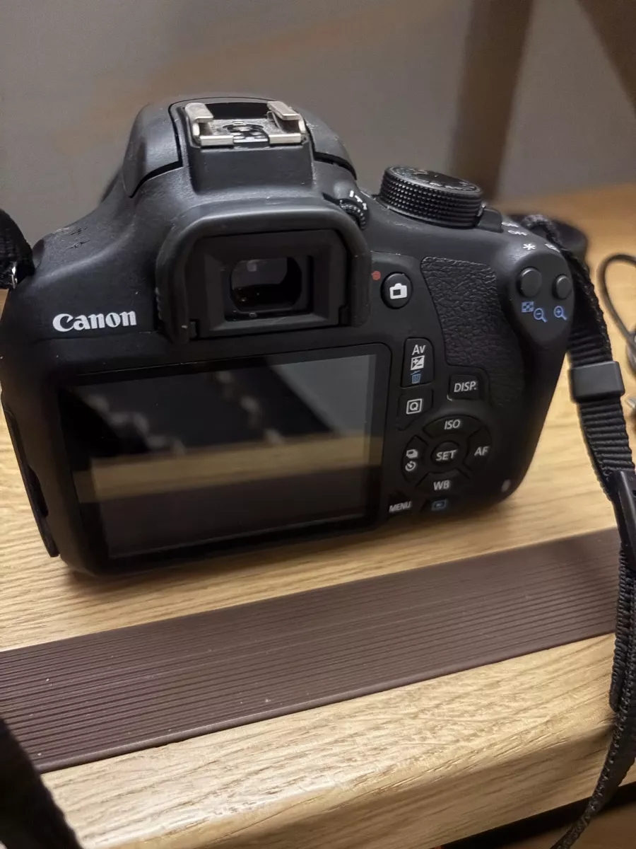 Canon Fotocamera: Kamera Canon EOS 1200D – Usato da Kriegstetten venduto da Cvrole 1