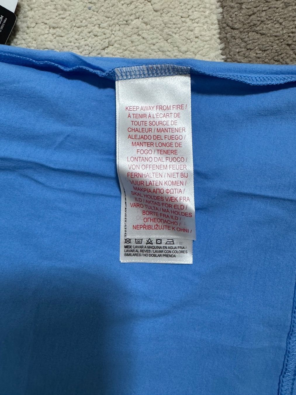 Nike Camicie, T-shirt & Polo: T-SHIRT NIKE – Nuovo e nell'imballaggio originale da Zürich venduto da Mina_09 4