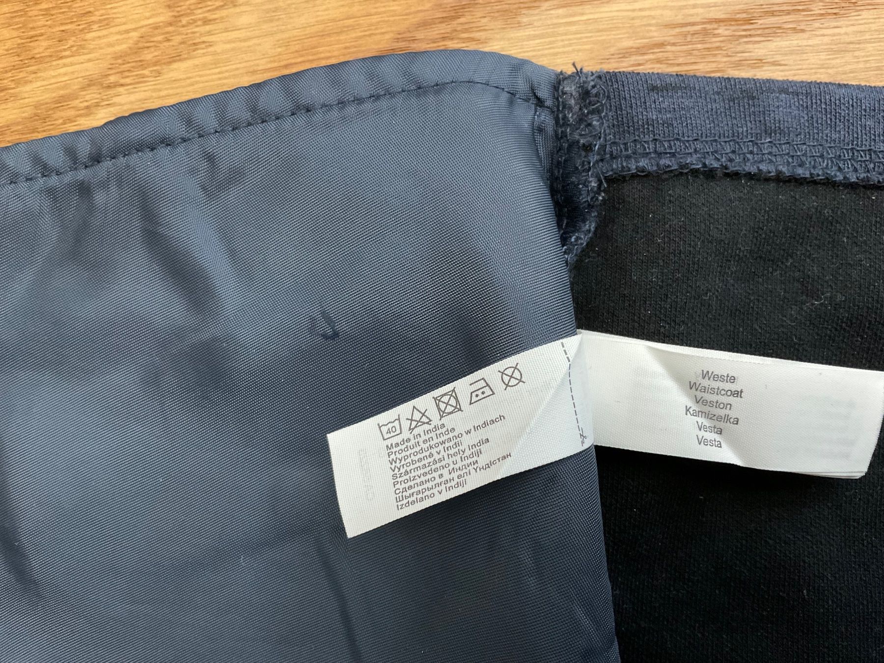 Altro abbigliamento: Gilet/ Weste von S.Oliver, Grösse 80 – Usato da Niederteufen venduto da sicmu 4