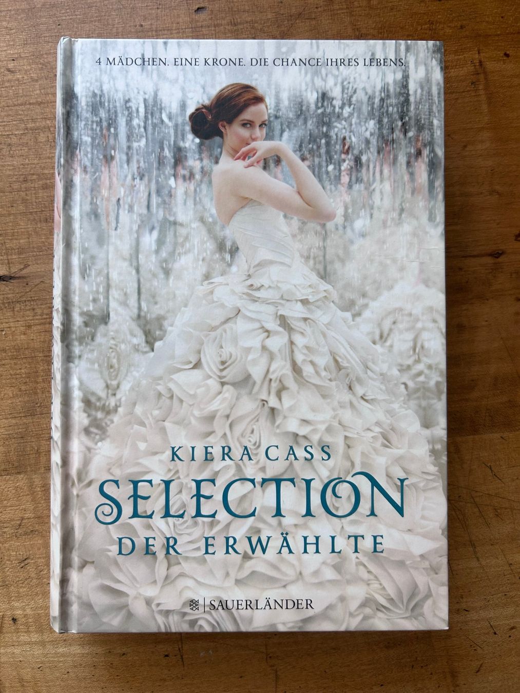 Libri: Selection - der Erwählte von Kiera Cass – Usato da Rickenbach Sulz venduto da sinbin