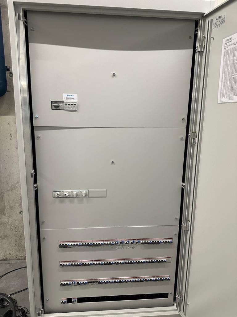 ABB Alimentazione elettrica: Elektroverteilung ABB Smissline – Usato da Zürich venduto da lor_ltn9 3