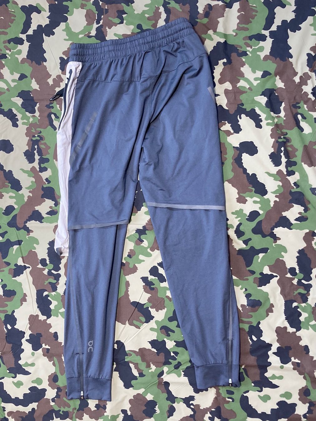 Pantaloni: ON Running Pants 3m Sz S – Usato da Zürich venduto da le_souk 1