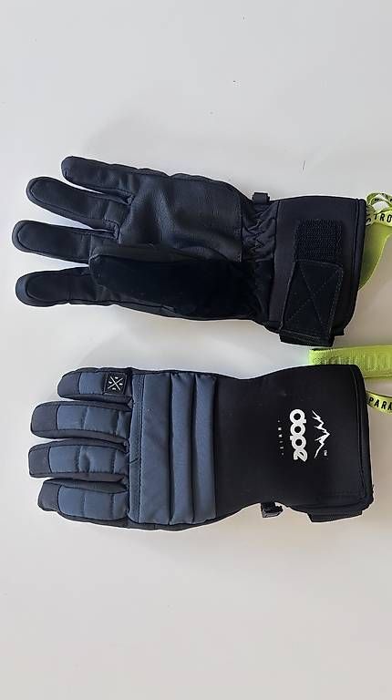 Handschuhe & Handstulpen: Dope Winterhandschuhe – Gebraucht aus Moosseedorf von col_h8jg