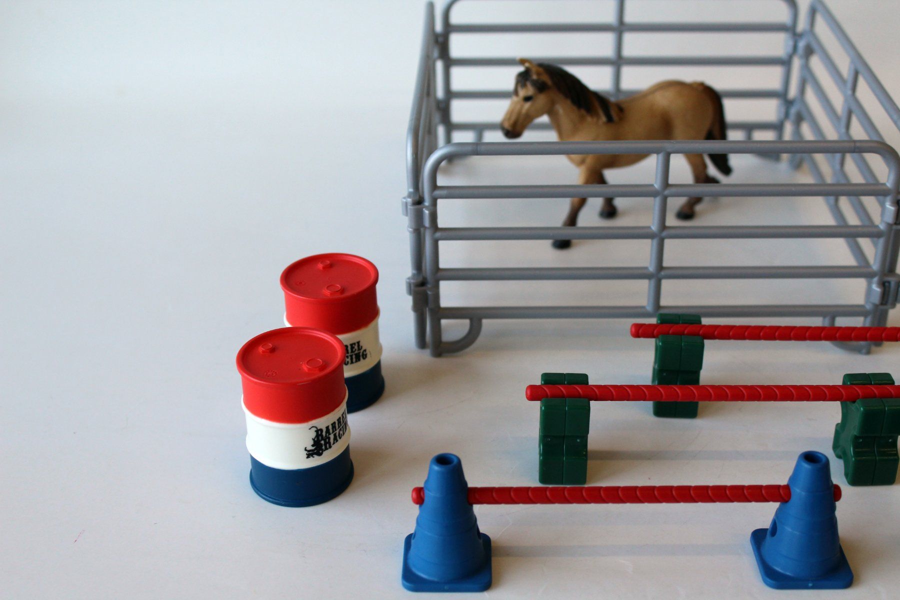 Schleich Giocattoli: SCHLEICH - Pferd mit Zubehör – Usato da Roggwil BE venduto da Hemhem 3