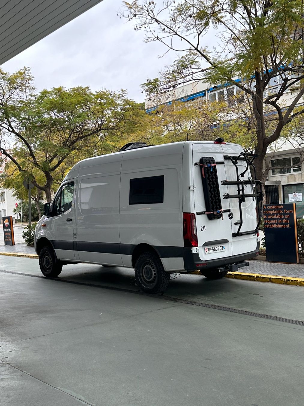 Mercedes-Benz Camping Fahrzeuge: MERCEDES SPRINTER 4x4 Wohnmobil Camper - – Gebraucht aus Zürich von Saschakraemer 1