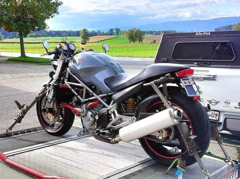 Ducati Strada: Ducati Monster S4 – Usato da Utzenstorf venduto da Skywalker585