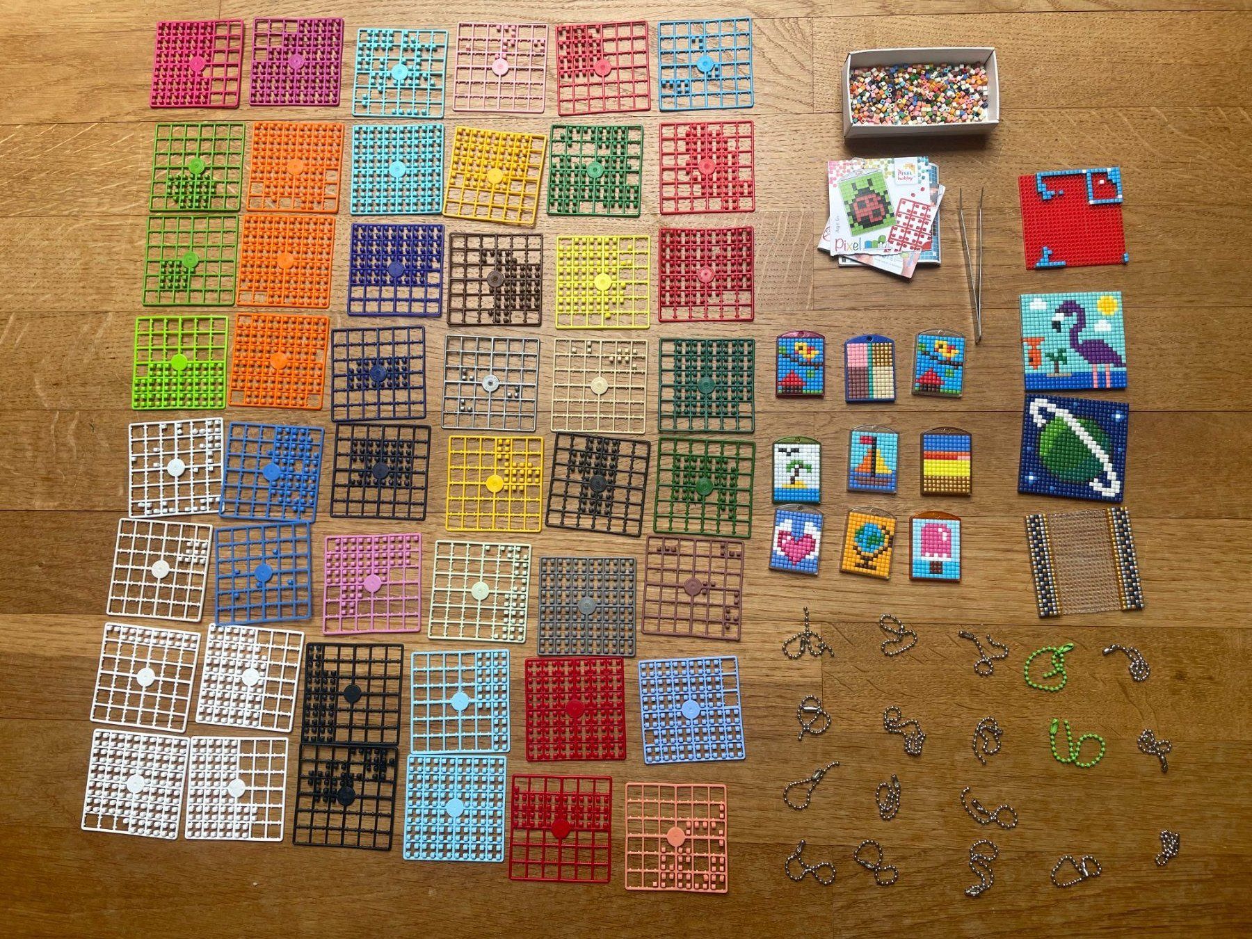Kit bricolage: Pixel Quadrate - Steckerli-Set – Usato da Aarau venduto da Chicca2006 1