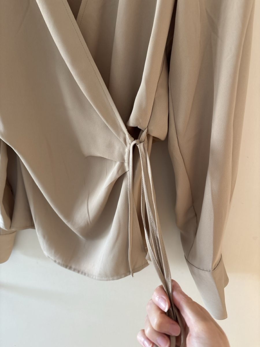 H&M Camicette: Wickelbluse – Usato da Basel venduto da lau_retta 2
