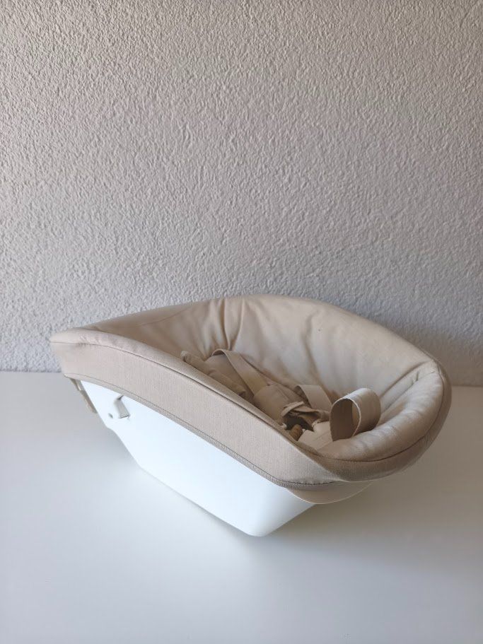 Stokke Seggioloni: Stokke Tripp Trapp Newborn Set Stoff Sitzverkleinerer – Usato da Toffen venduto da Immo-Erben 1
