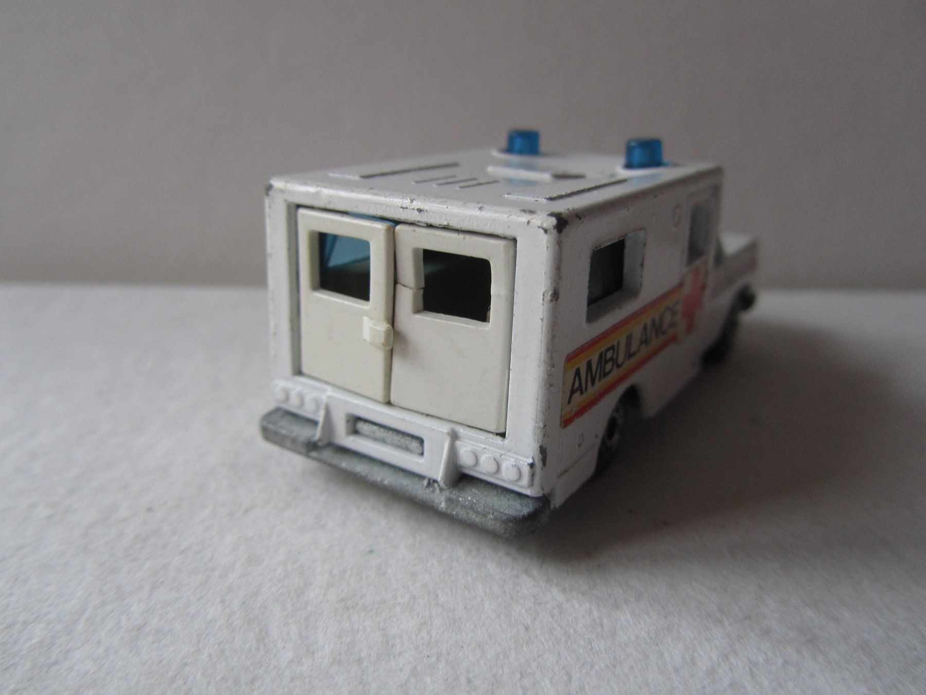 Matchbox Voitures modèles: Ambulance, Matchbox Superfast, Nr. 41C – D'occasion à Weiningen ZH par dietsch57 3