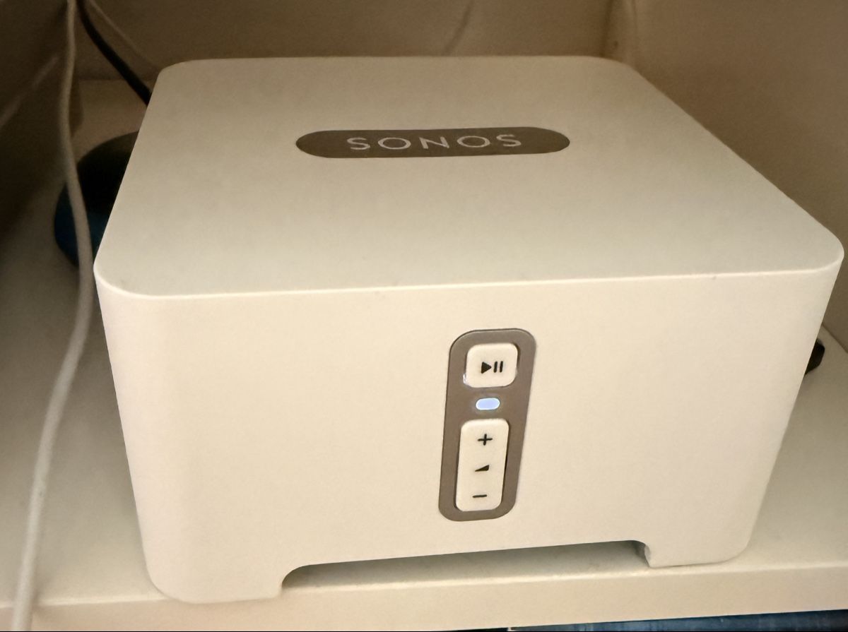 Sonos Multimediaplayer & Streamer: Sonos Connect Gen 2 (S2 App kompatibel) – Gebraucht aus Zürich von Mattie99