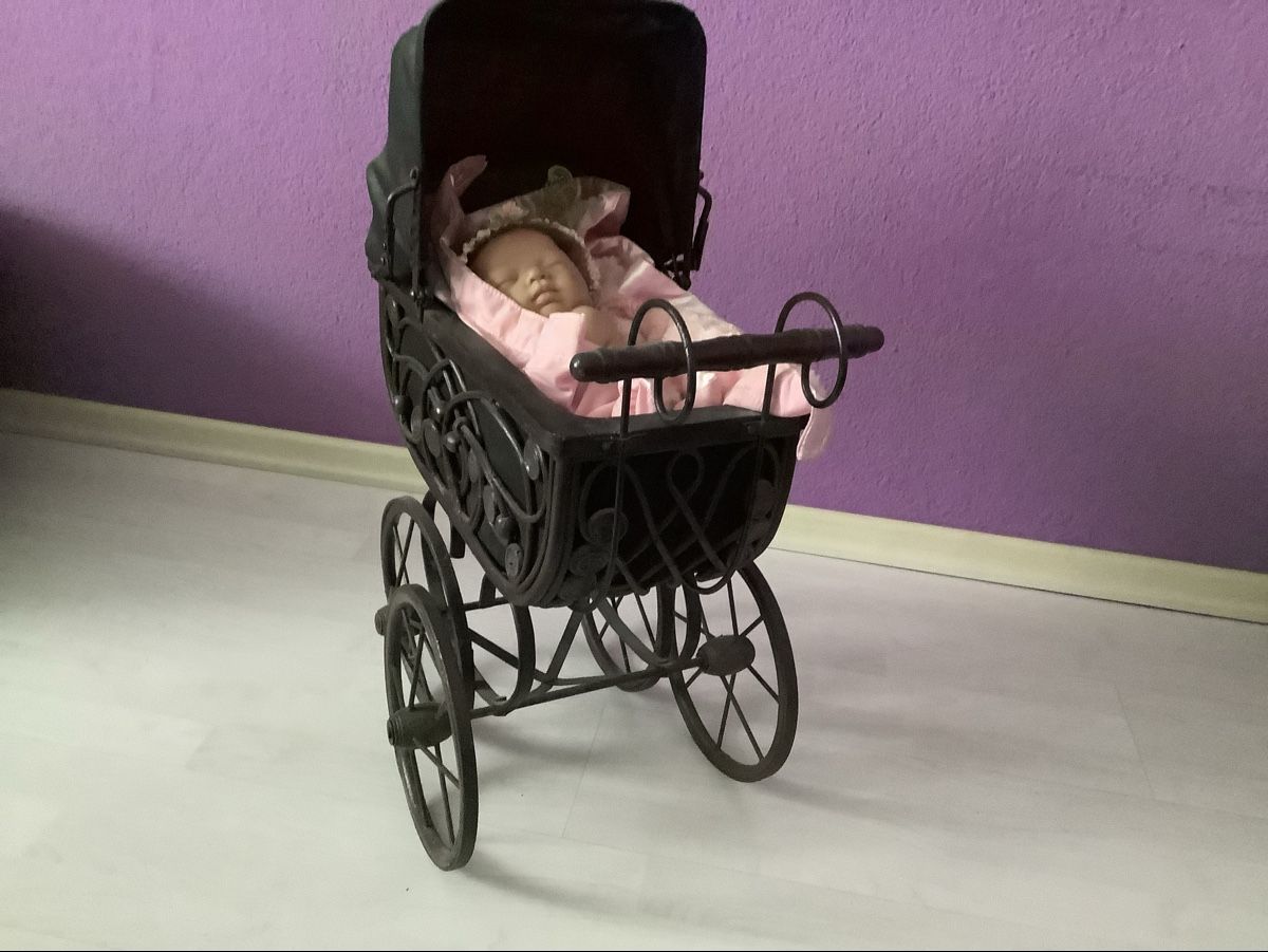 Carrozzine per bambole: Puppenwagen – Usato da Buchs AG venduto da happy1966 2