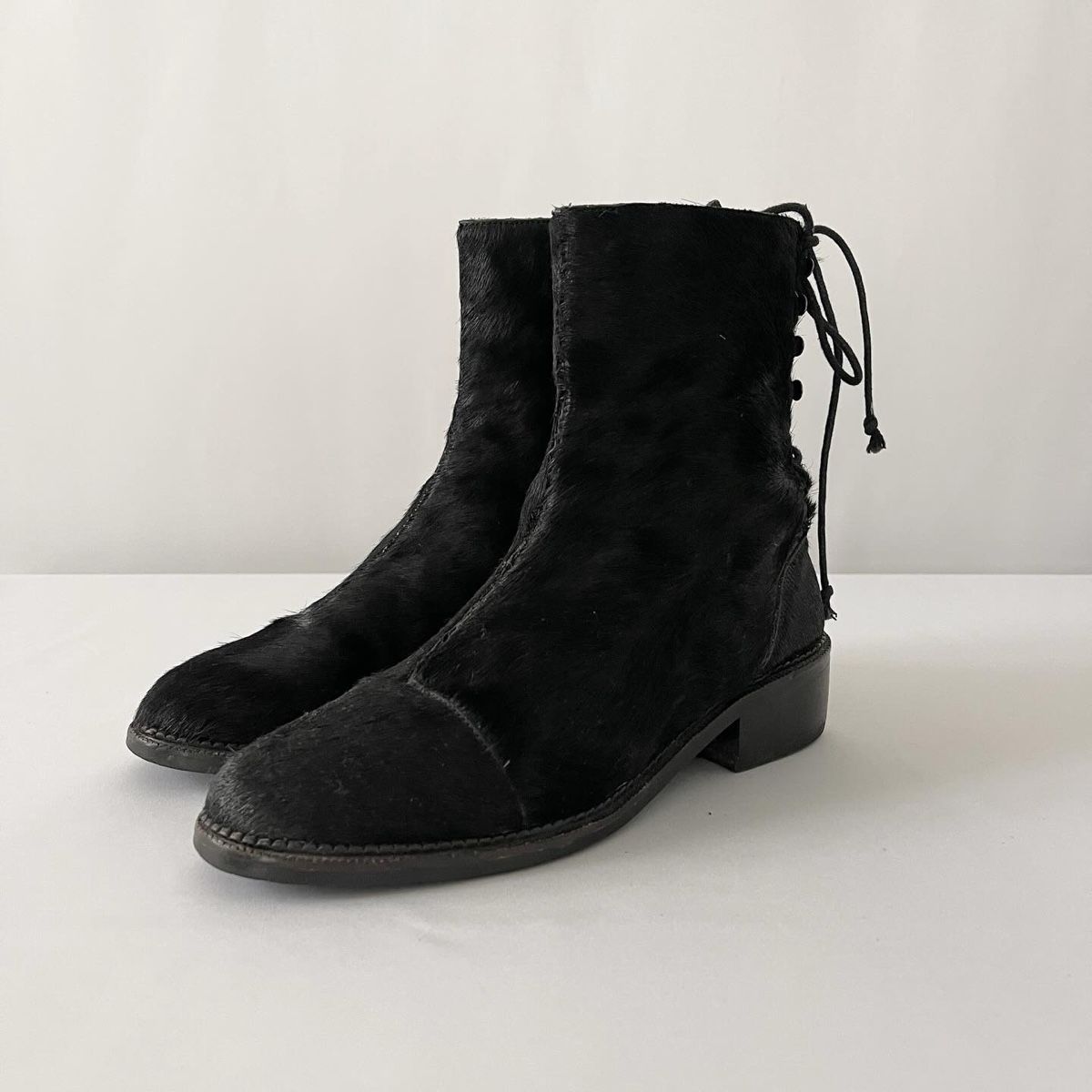 Scarpe da donna: YANG LI Boots – Usato da Emmen venduto da Avviivva_Com2023 3