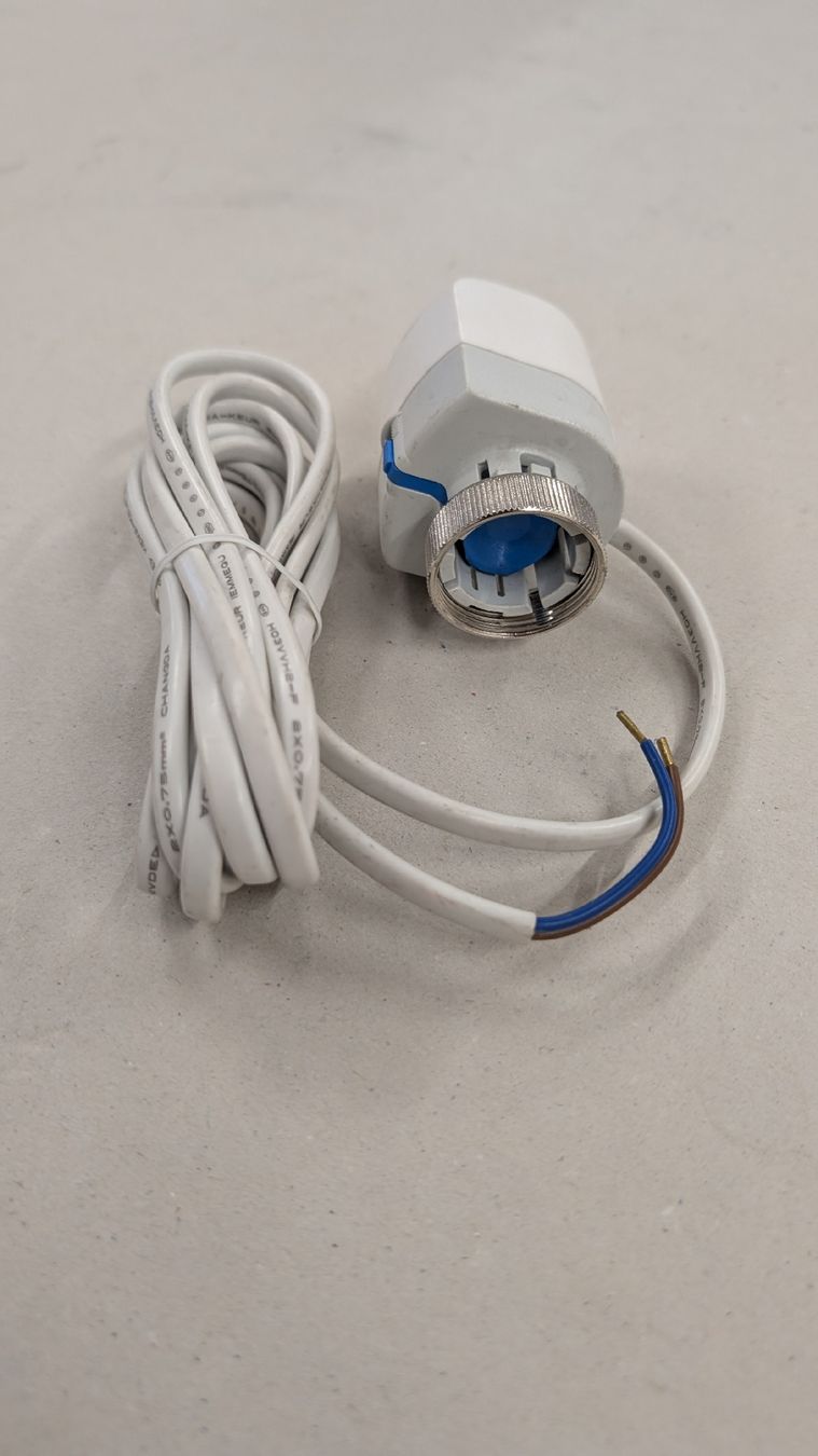 Siemens Radiatori: Siemens STA21 Ventilantrieb – Nuovo e nell'imballaggio originale da Volketswil venduto da mar_c5pv