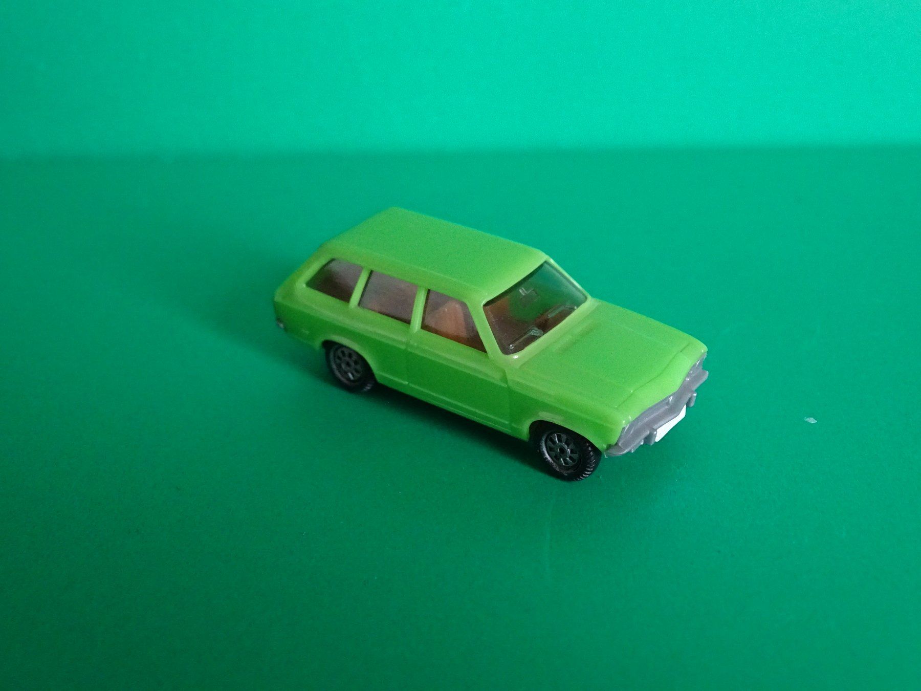 Herpa Modellini d'auto: Opel Ascona von Herpa 1/87 – Usato da Bretzwil venduto da Meex 1