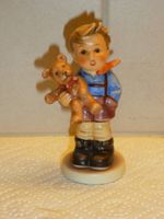 Porzellanfigur "Mein Maskottchen" von Hummel