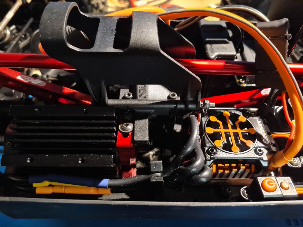 Spektrum Regler 150A und Spektrum Motor 2050Kv Neuwertig Kaufen auf