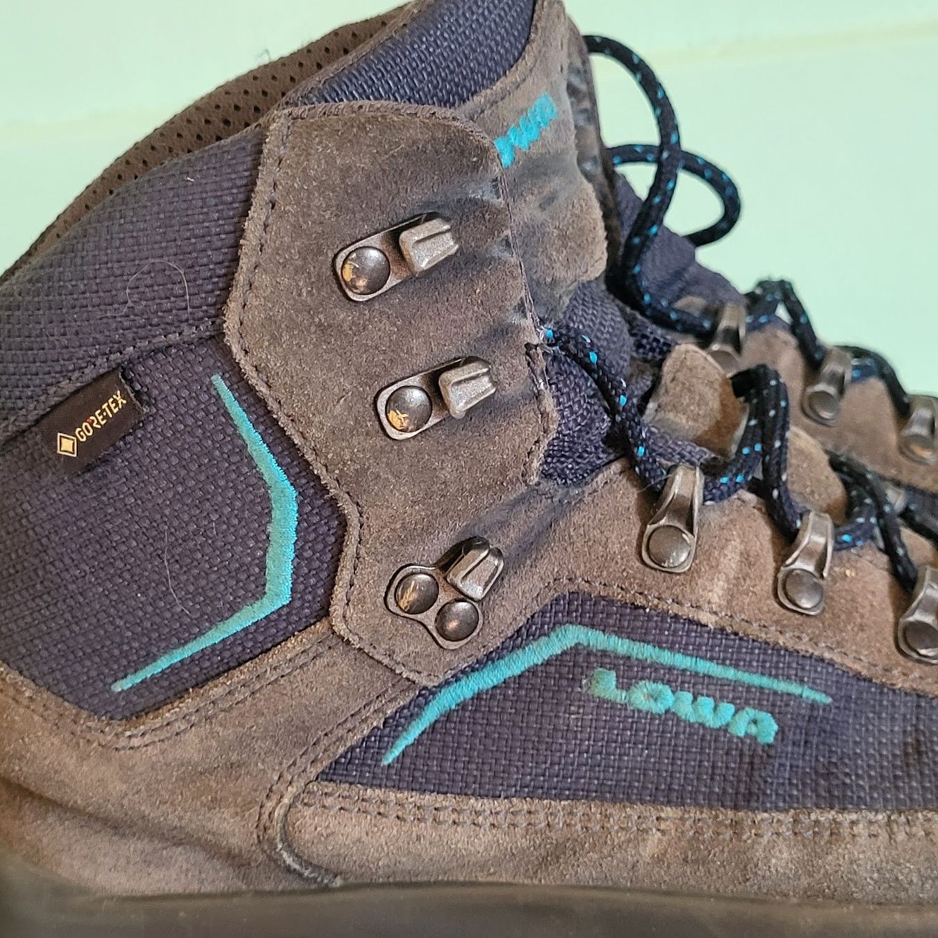 Lowa Scarpe da donna: LOWA Wanderschuhe - Gr. 38 - gebrauchter Zustand – Usato da Tägertschi venduto da TheChange 1
