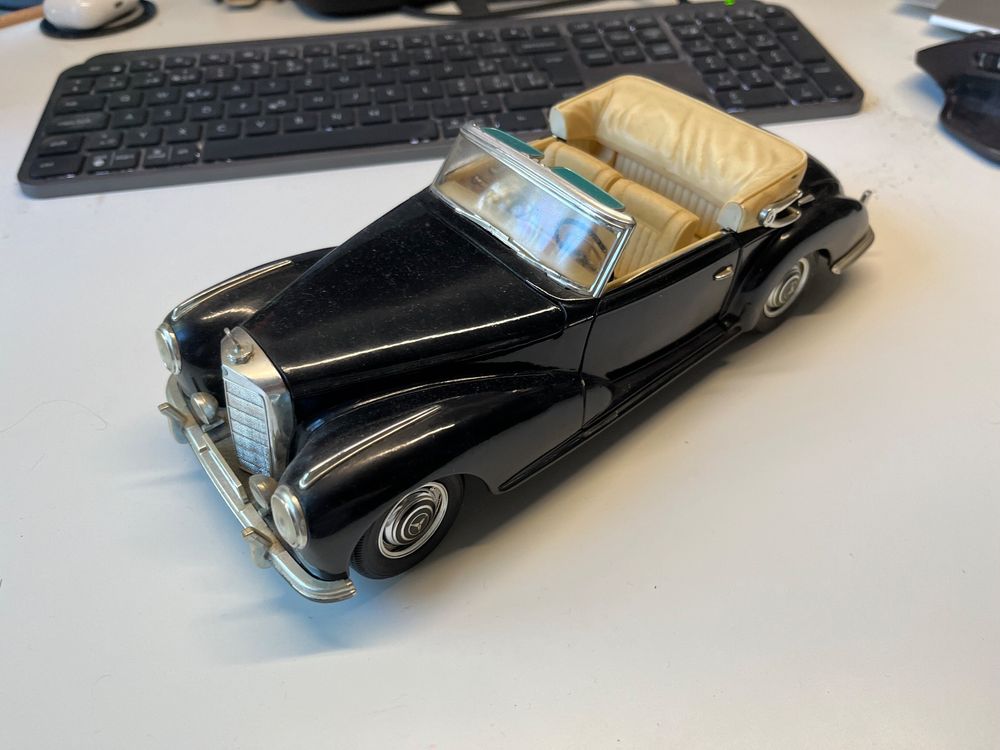 Mercedes-Benz 300S Cabriolet 1955 Fantasy Safari - Maisto 1/18 - Miniature Collection