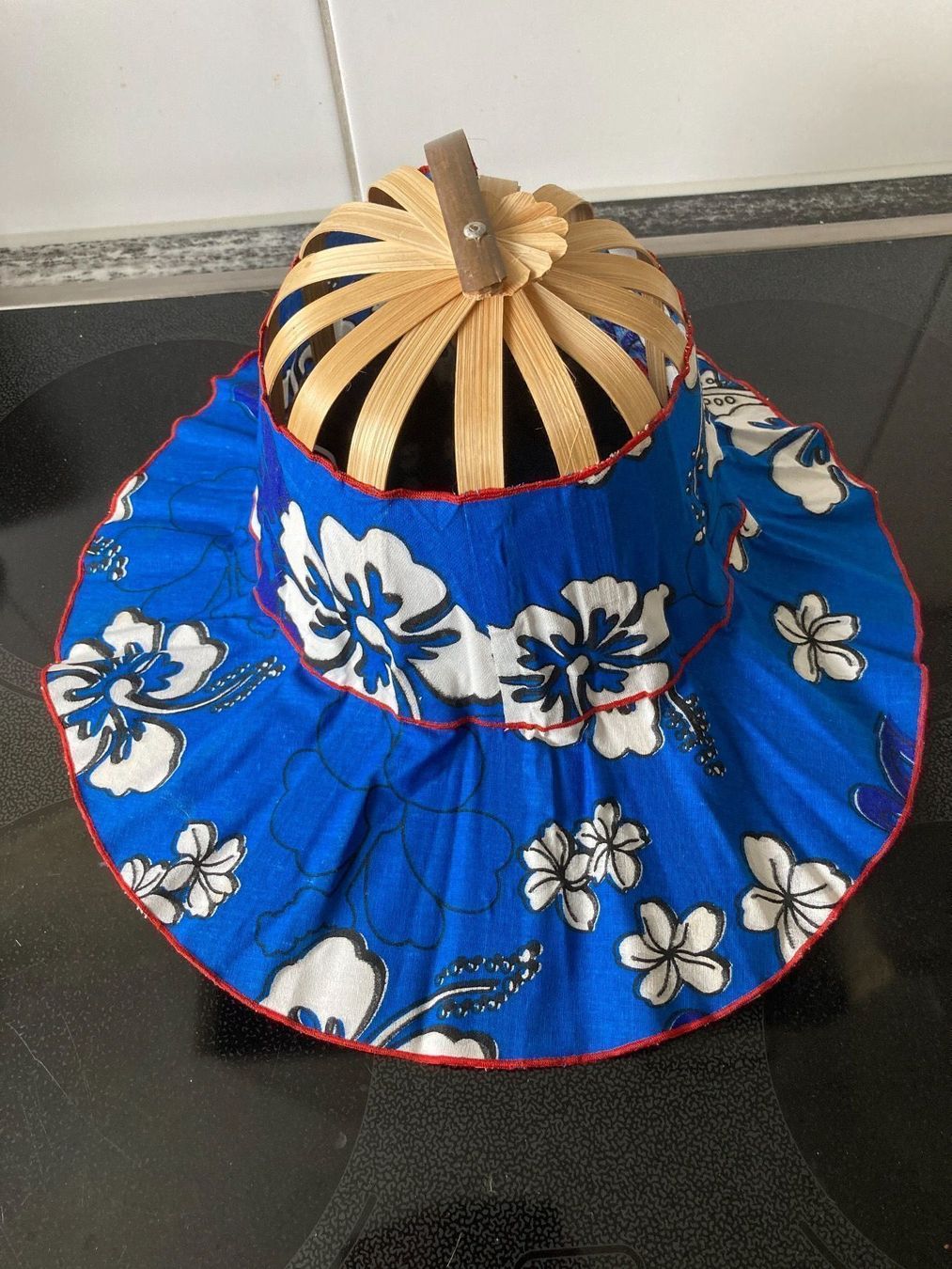 Copricapi, berretti & cappellini: Origineller, Asiatischer Sommerhut – Usato da Zürich venduto da Chaeffeler