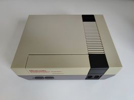 Nintendo Entertainment System (NES) Konsole + Controller
