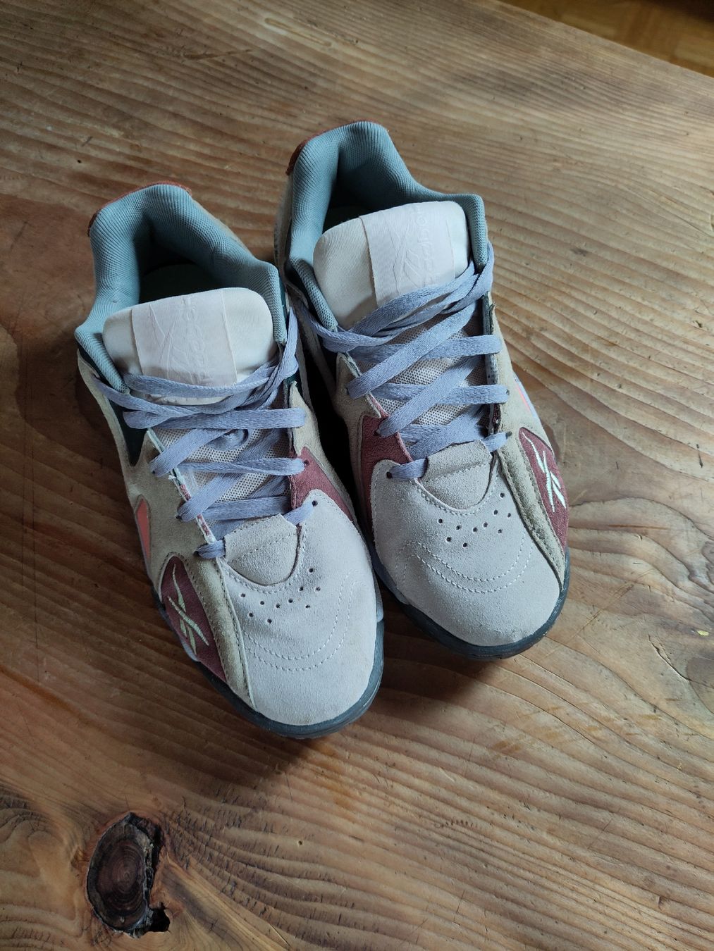 Scarpe da donna: Einzigartige Vintage Reebok 38.5 – Usato da Bolligen venduto da IonKnie 1